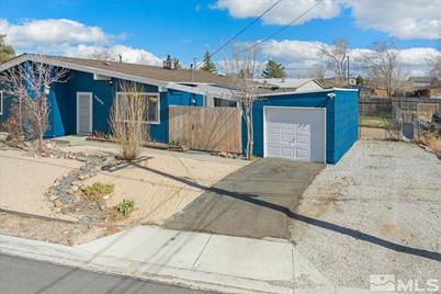 13490 Mount Hood St, Reno, NV 89506 - Photo 1