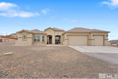 752 Seabiscuit Drive, Fernley, NV 89408 - Photo 1