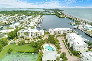 101 Gulfview Dr #114D & 30' Boat Slip With Lift, Islamorada, FL 33036 - Photo 4