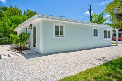 15 Seaside Avenue, Key Largo, FL 33037 - Photo 4