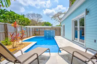 101 Poinsetta Dr, Key Largo, FL 33037 - Photo 2