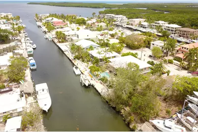 8 S Exuma Road, Key Largo, FL 33037 - Photo 10