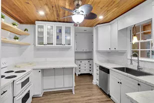 71 N Bay Harbor Dr, Key Largo, FL 33037 - Photo 14