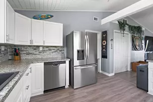 3746 Park Ave, Big Pine, FL 33043 - Photo 22