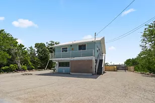 3746 Park Ave, Big Pine, FL 33043 - Photo 6