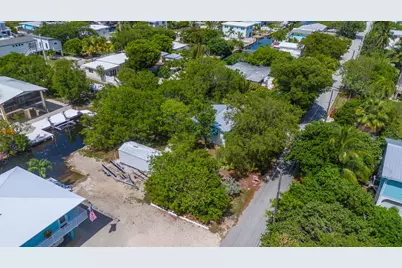 30881 Witters Lane, Big Pine, FL 33043 - Photo 34