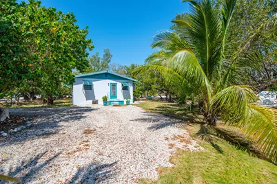 30881 Witters Lane, Big Pine, FL 33043 - Photo 6