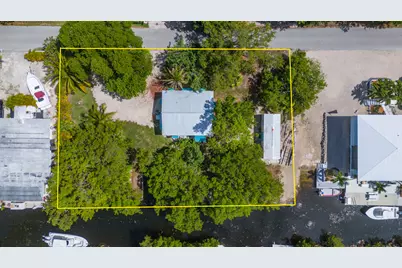 30881 Witters Lane, Big Pine, FL 33043 - Photo 2