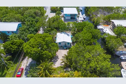 30881 Witters Lane, Big Pine, FL 33043 - Photo 4