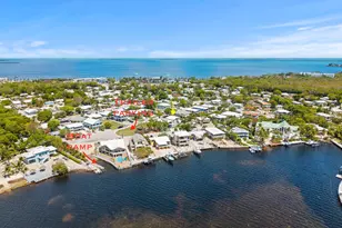 412 3rd St, Key Largo, FL 33037 - Photo 6