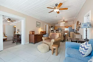 412 3rd St, Key Largo, FL 33037 - Photo 18