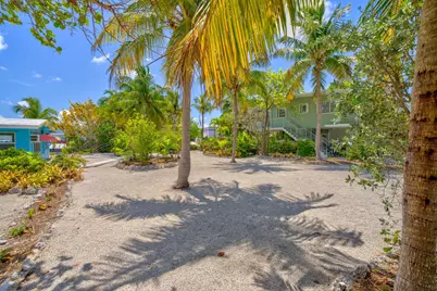 140 Gardenia Street, Tavernier, FL 33070 - Photo 16