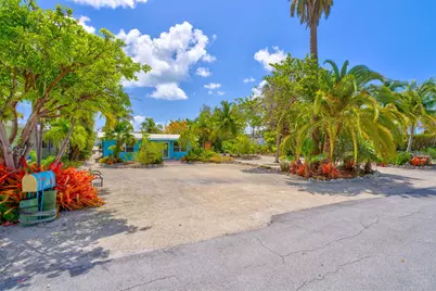 140 Gardenia Street, Tavernier, FL 33070 - Photo 8