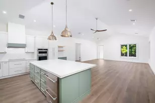 36 Park Rd, Islamorada, FL 33036 - Photo 10