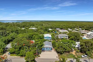 894 La Paloma Rd, Key Largo, FL 33037 - Photo 2
