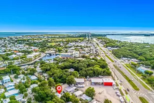 104 Poinciana Dr, Key Largo, FL 33037 - Photo 2