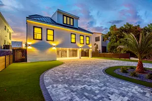 3 Evergreen Ave, Key Haven, FL 33040 - Photo 2