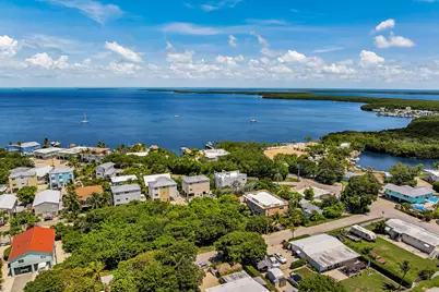  Lakeview and Poinciana Drive, Key Largo, FL 33037 - Photo 20