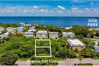  Lakeview and Poinciana Drive, Key Largo, FL 33037 - Photo 2