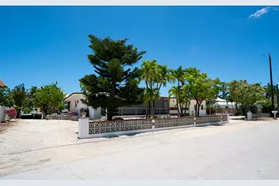 214 Pueblo Street, Tavernier, FL 33070 - Photo 10