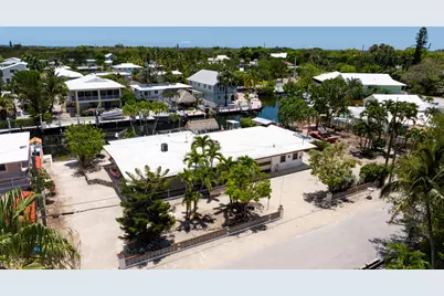 214 Pueblo Street, Tavernier, FL 33070 - Photo 4