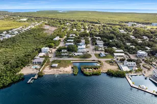 28 Tarpon Ave, Key Largo, FL 33037 - Photo 6
