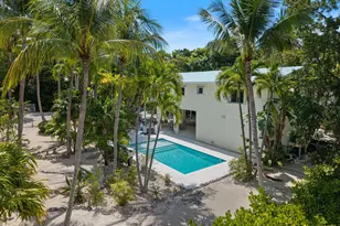 158 Tampa Dr, Tavernier, FL 33070 - Photo 1