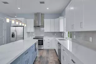 124 Venetian Way, Islamorada, FL 33036 - Photo 18