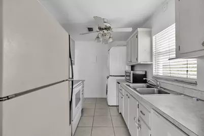 40 High Point Road #F-206, Tavernier, FL 33070 - Photo 14