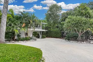 115 Fontaine Dr, Tavernier, FL 33070 - Photo 2