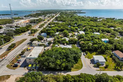 204 Ocean Boulevard, Tavernier, FL 33070 - Photo 2