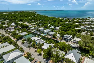 251 Pueblo St, Islamorada, FL 33070 - Photo 44