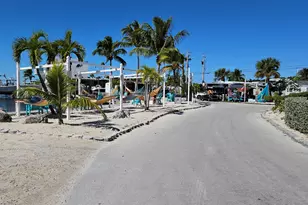325 Calusa St, Key Largo, FL 33037 - Photo 36