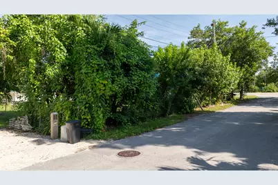 974 Oleander Road, Key Largo, FL 33037 - Photo 14