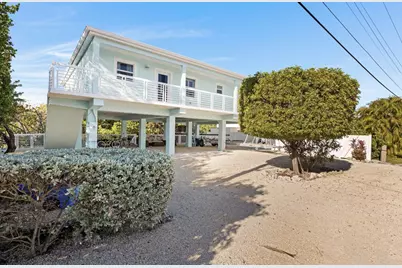 102 Venetian Drive, Islamorada, FL 33036 - Photo 2