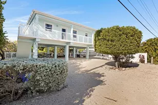 102 Venetian Dr, Islamorada, FL 33036 - Photo 2