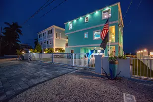 747 La Fitte Rd, Little Torch, FL 33042 - Photo 28