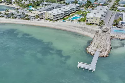 501 E Ocean Drive #9, Key Colony, FL 33051 - Photo 4