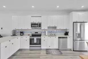 501 E Ocean Dr, Key Colony, FL 33051 - Photo 8