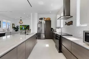 317 E Seaview Cir, Duck, FL 33050 - Photo 36