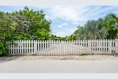 109 Columbus Drive, Upper Sugarloaf Key, FL 33036 - Photo 64