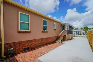 185 W Avenue A, Key Largo, FL 33037 - Photo 12