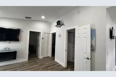 423 Mahogany Avenue, Key Largo, FL 33037 - Photo 12