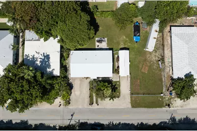 8 S Andros Road, Key Largo, FL 33037 - Photo 28