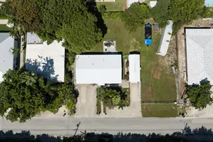 8 S Andros Rd, Key Largo, FL 33037 - Photo 28