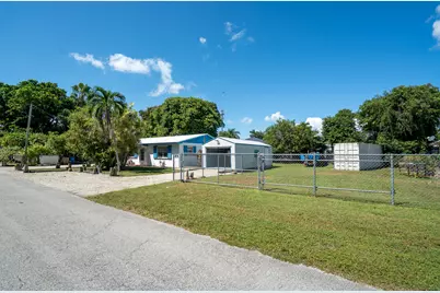 8 S Andros Road, Key Largo, FL 33037 - Photo 4