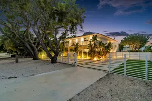 165 Ocean Dr, Tavernier, FL 33070 - Photo 48