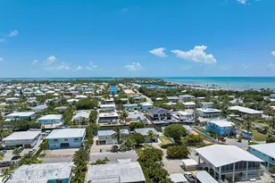 121 Venetian Dr, Islamorada, FL 33036 - Photo 32