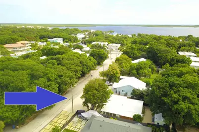 39 Bass Avenue, Key Largo, FL 33037 - Photo 2