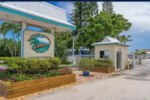 65821 Overseas Hwy, Layton, FL 33001 - Photo 2